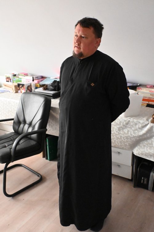 Biserica, polul binelui în comunitatea din Crucea Poza 365809