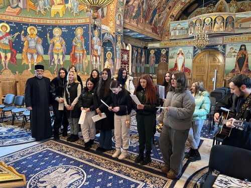 Centrul „Sfântul Nicolae” din Sighişoara, şcoală pentru sufletele copiilor Poza 367799