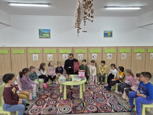 Centrul „Sfântul Nicolae” din Sighişoara, şcoală pentru sufletele copiilor Poza 367800
