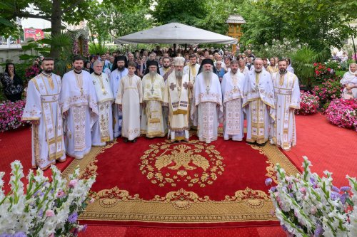 Hramul de vară al Paraclisului Catedralei Naționale din București