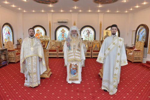 Zi de hram la Paraclisul „Sfântul Grigorie Luminătorul” din Reşedinţa Patriarhală