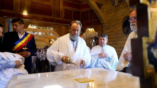 Biserica Parohiei Sânpetru 3, judeţul Braşov, a fost târnosită