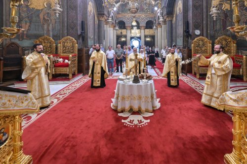 Doi patriarhi ai României pomeniți în rugăciune pe Colina Bucuriei