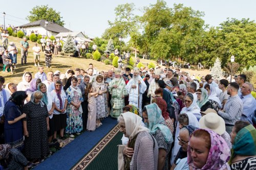 Sfântul Ioan Iacob, sărbătorit la el acasă