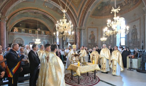 Înnoire la Parohia „Sfânta Parascheva” din localitatea Cornu de Jos