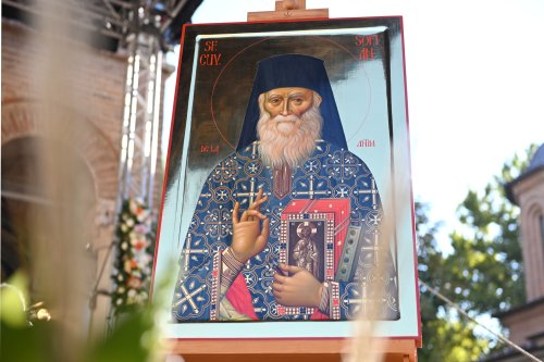 Sfântul Sofian cel Mărturisitor, pentru noi, în ceruri, mare rugător