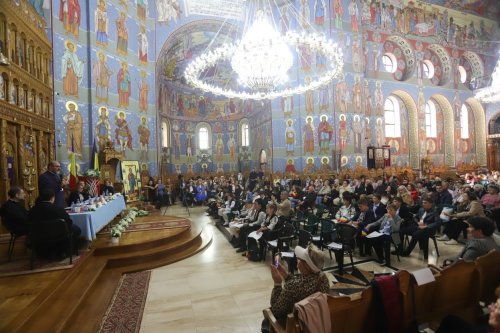 Conferinţa „Şcoala şi Biserica, piloni ai identităţii naţionale” la Sibiu