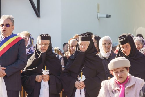 Biserica Parohiei Agafton a fost sfințită de doi ierarhi Poza 375867