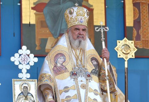 Slujind în lumina Cuvântului 