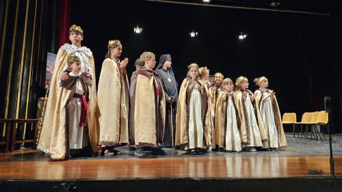 Spectacolul „Fiţi viteji, feţii mei!”, prezentat de copii din Braşov în Italia Poza 376279