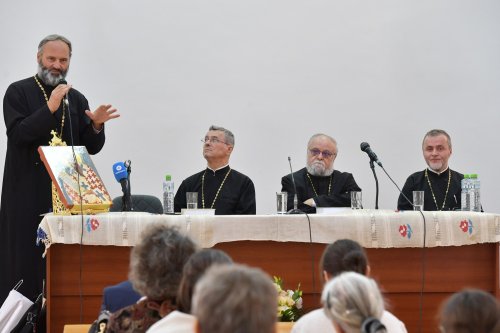 Moment de recunoştinţă şi preţuire faţă de părintele profesor Vasile Răducă