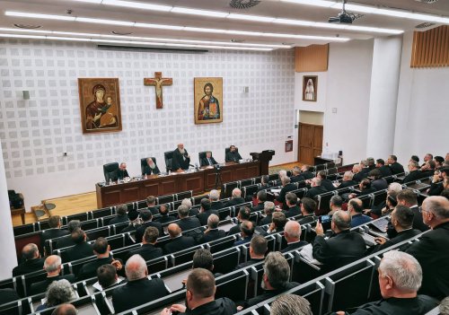 Parastas pentru Episcopul Vasile Flueraș și conferință preoțească la Cluj‑Napoca Poza 376567