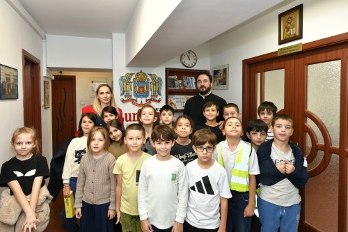 Elevi bucureșteni, în vizită la instituțiile media ale Patriarhiei Române