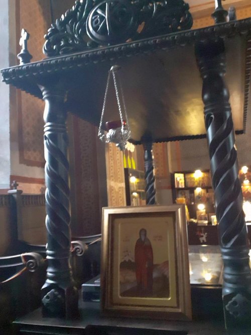 Biserica „Sfântul Dumitru-Poştă”, haina nobleţii pe umerii tinereţii Poza 377208