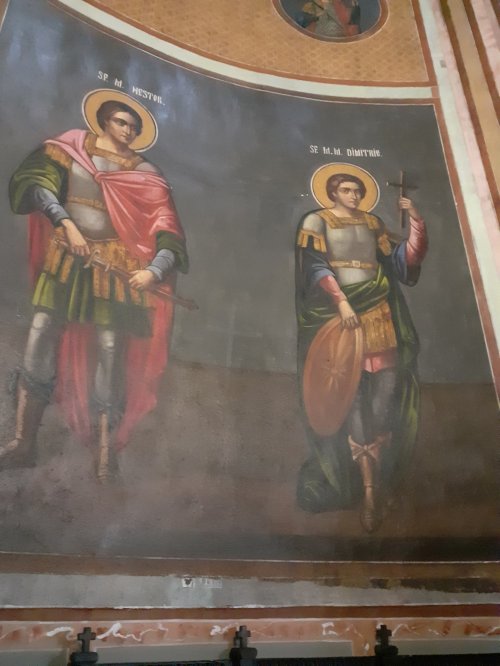 Biserica „Sfântul Dumitru-Poştă”, haina nobleţii pe umerii tinereţii Poza 377221