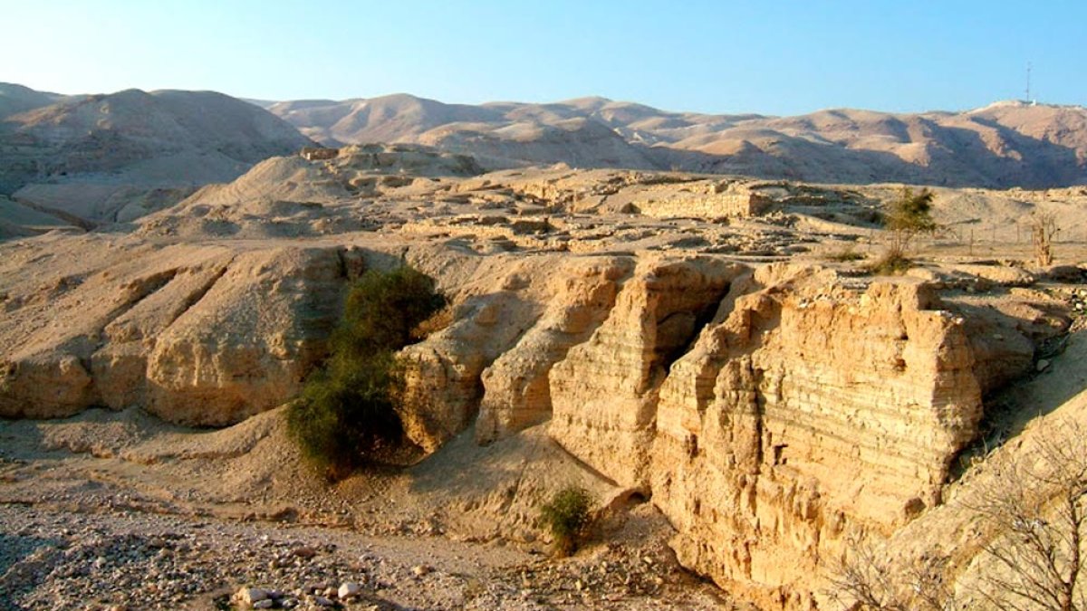 pope Medic Still Esenienii de la Qumran: sectă iudaică sau precursori ai creştinismului?