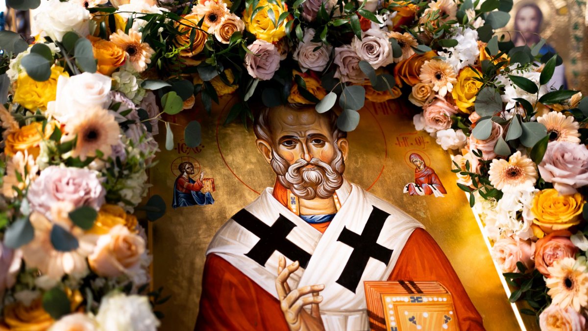 Acatistul Sfântului Ierarh Nicolae (6 Decembrie)