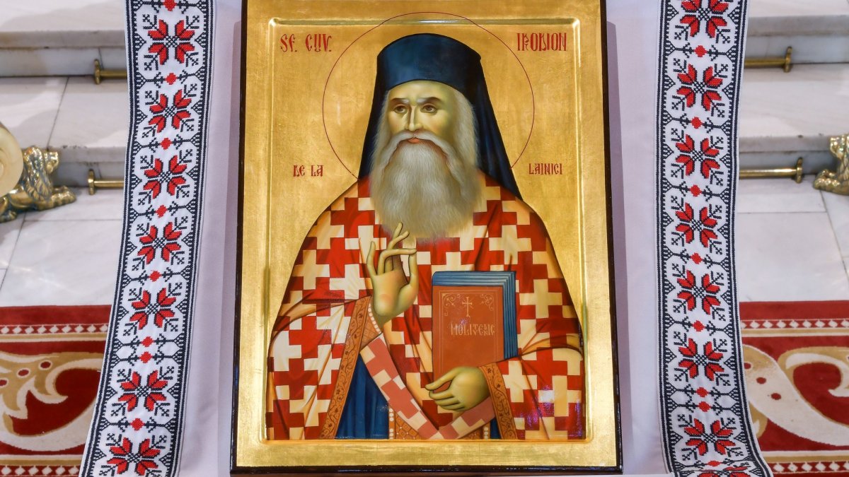 Acatistul Sfântului Cuvios Irodion de la Lainici (3 Mai)