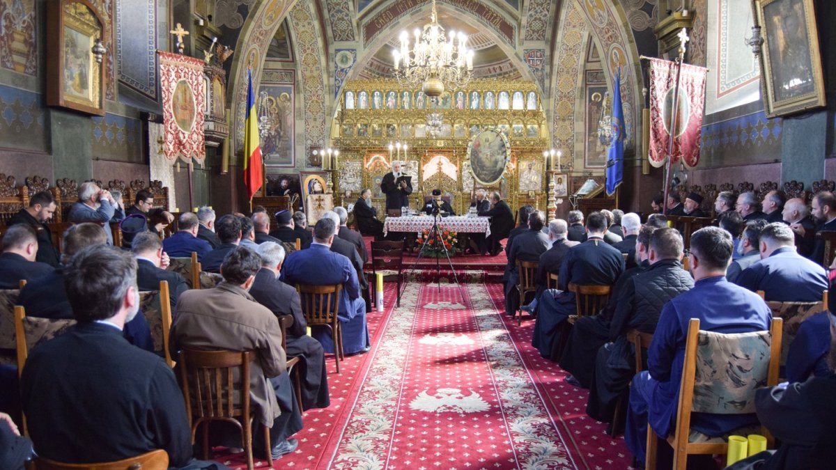 Conferinţele preoţeşti de primăvară din Arhiepiscopia Sibiului, la final