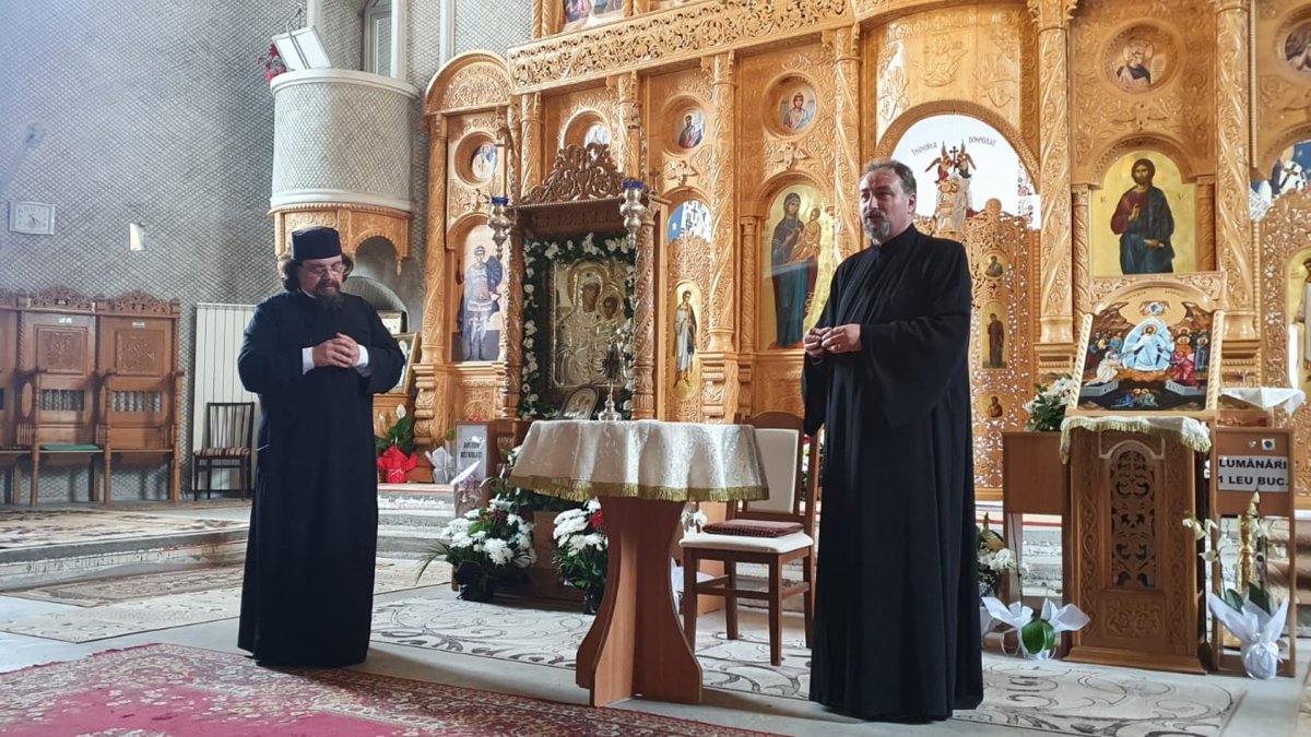 Conferințe duhovnicești la Catedrala „Nașterea Maicii Domnului” din Moinești