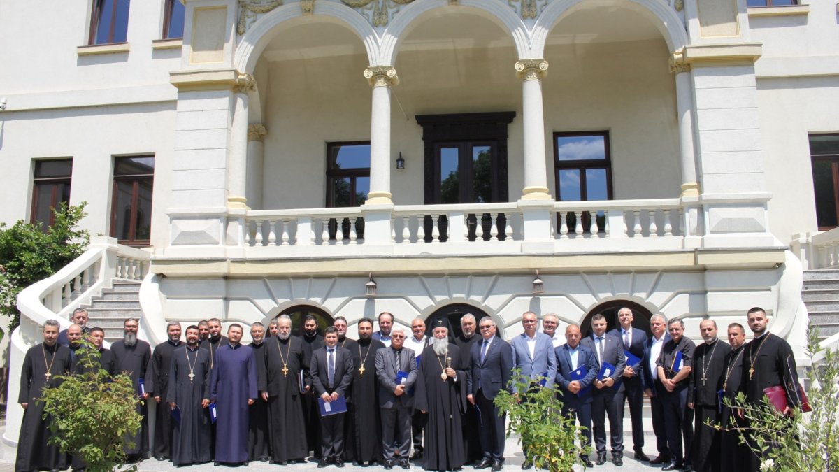 Ședința de constituire a Adunării eparhiale a Arhiepiscopiei Craiovei