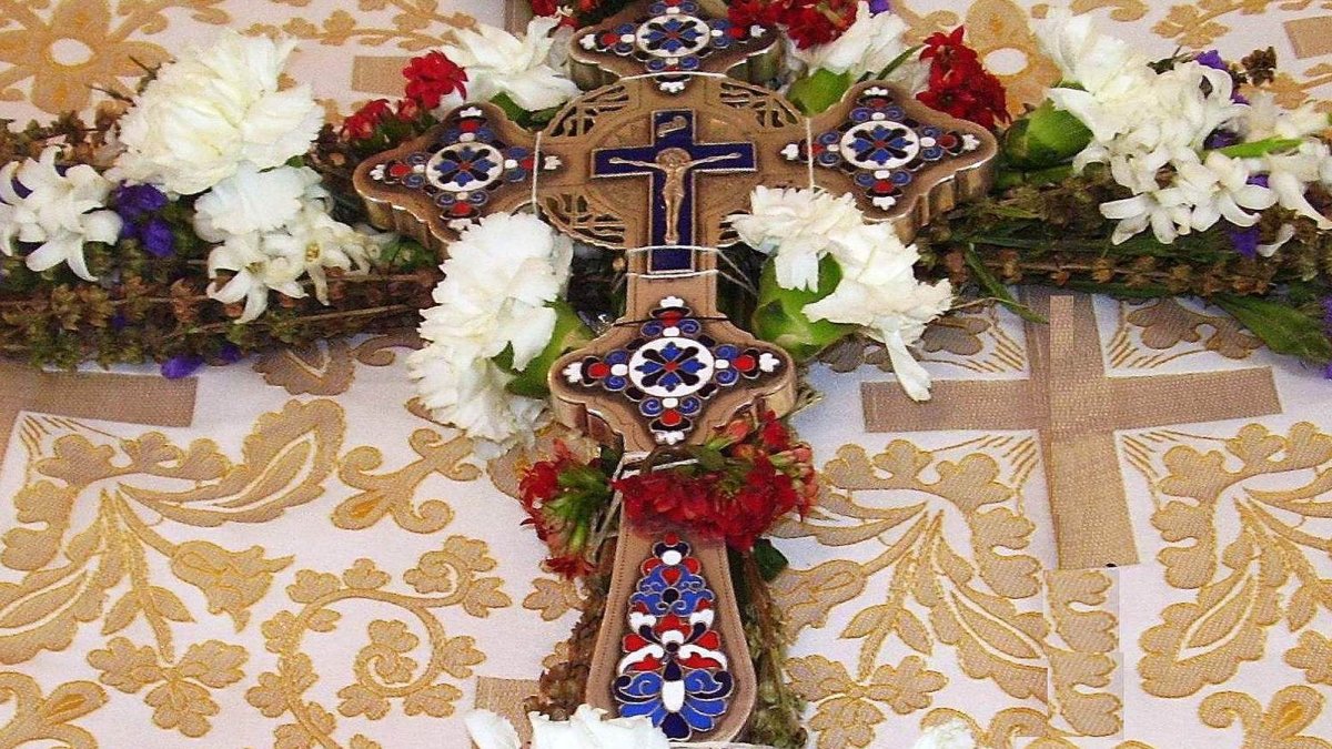 Crucea, poarta tainicei iubiri a lui Dumnezeu pentru om