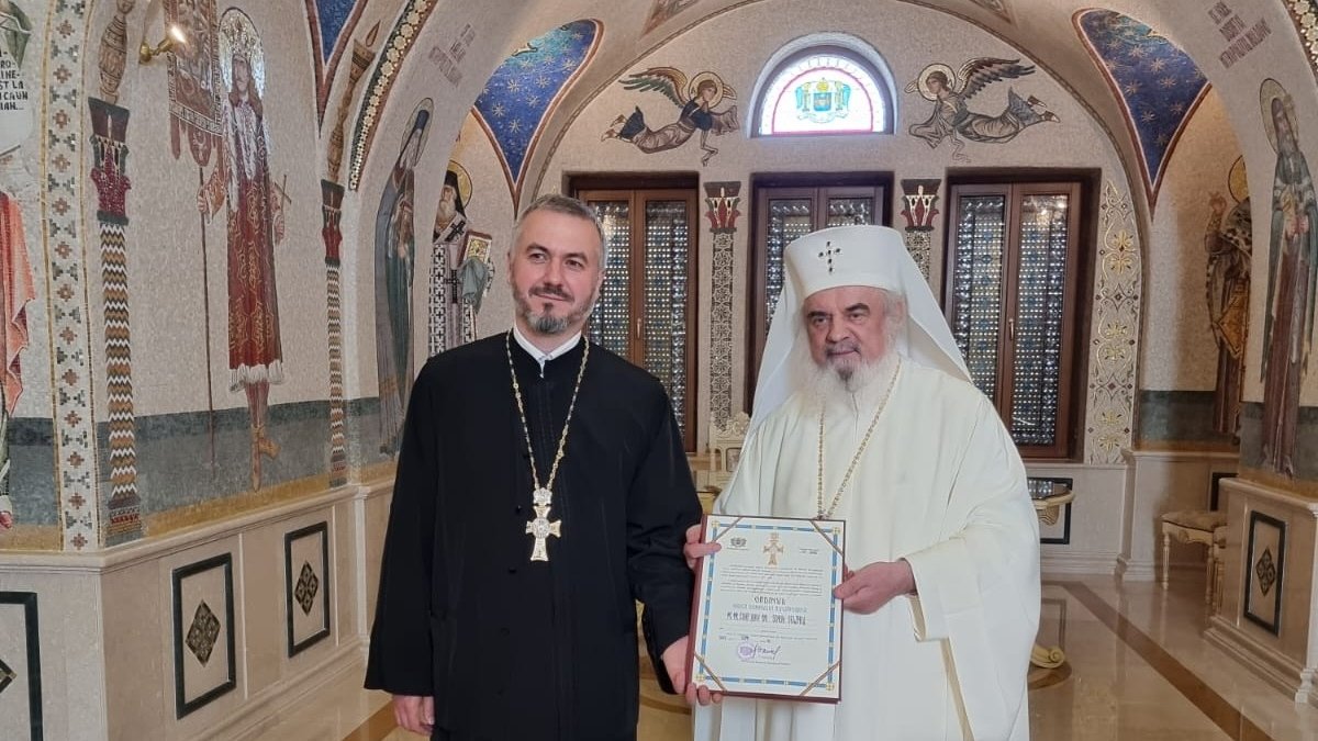 Distincții oferite de Patriarhul României