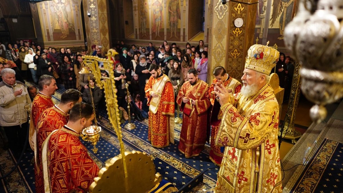 Sărbătoarea Sfântului Apostol Andrei la Catedrala Arhiepiscopală din Târgoviște