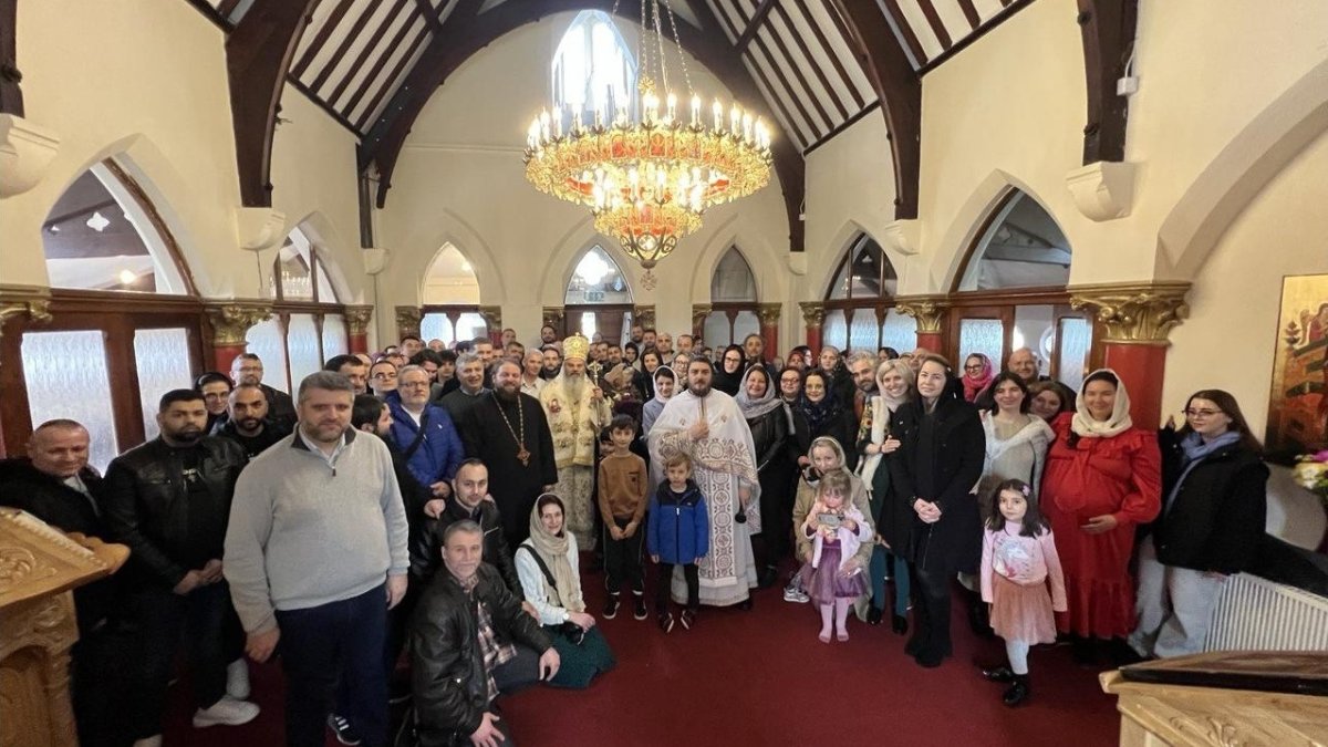 Episcopul Hușilor la o parohie românească din Liverpool