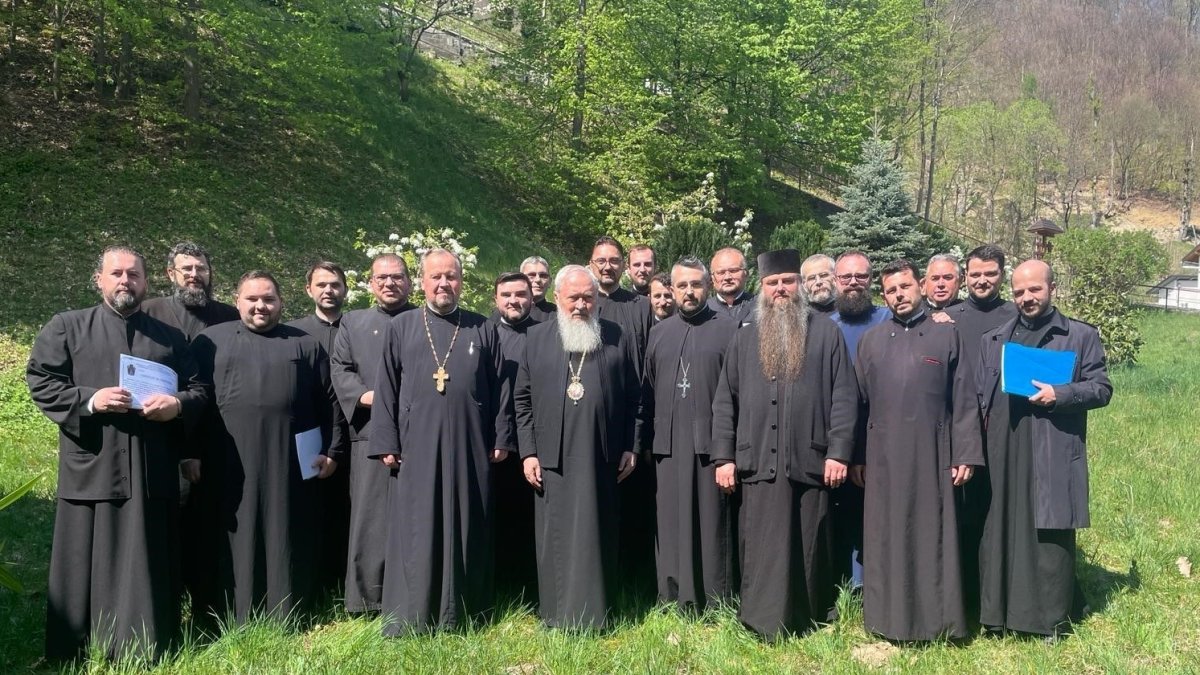 Cursuri de îndrumare duhovnicească la Mănăstirea Rebra-Parva