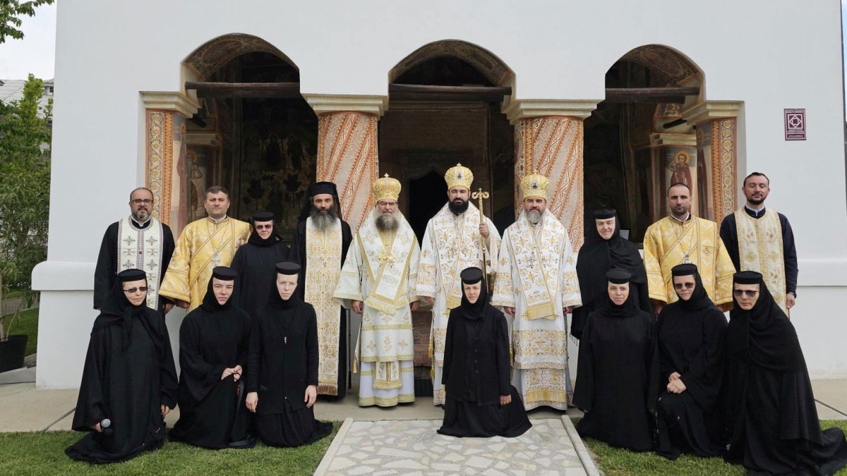 Momente de binecuvântare la Mănăstirea Clocociov din județul Olt