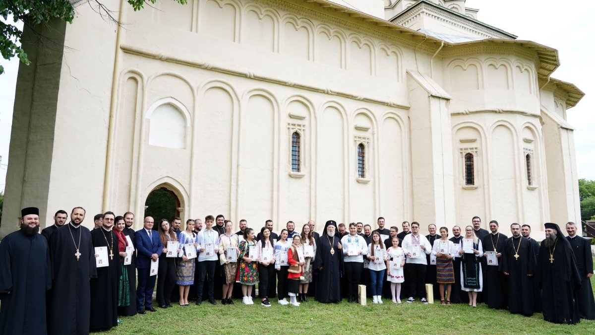 Premierea tinerilor misionari din Arhiepiscopia Târgoviștei