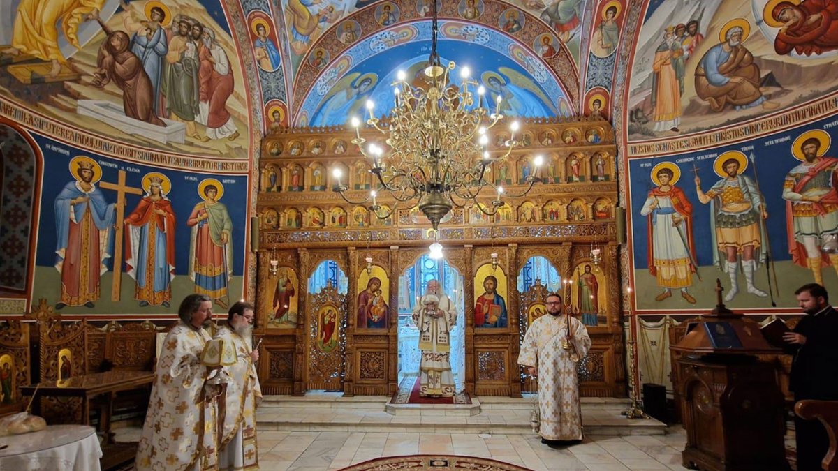 Slujire la paraclisul Catedralei Arhiepiscopale din Suceava