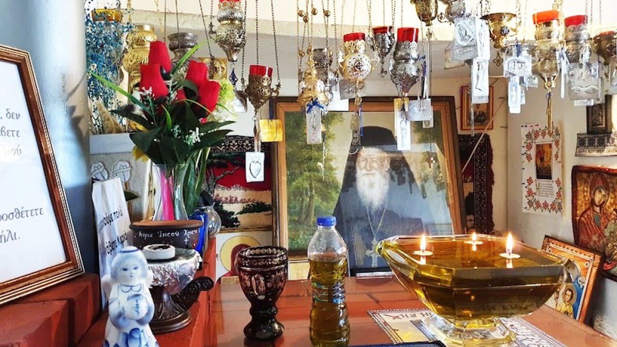 Sfântul Porfirie Kavsokalivitul - îndreptar de credinţă în suferinţă