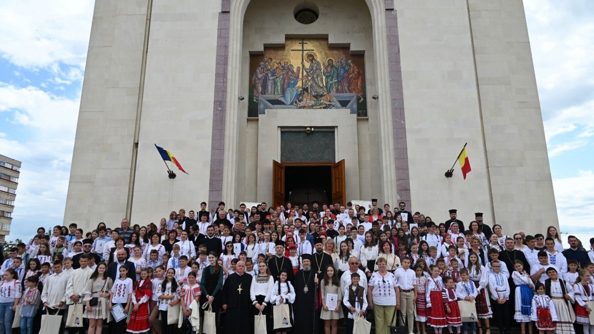 Întâlnirea tinerilor ortodocși bihoreni la Oradea