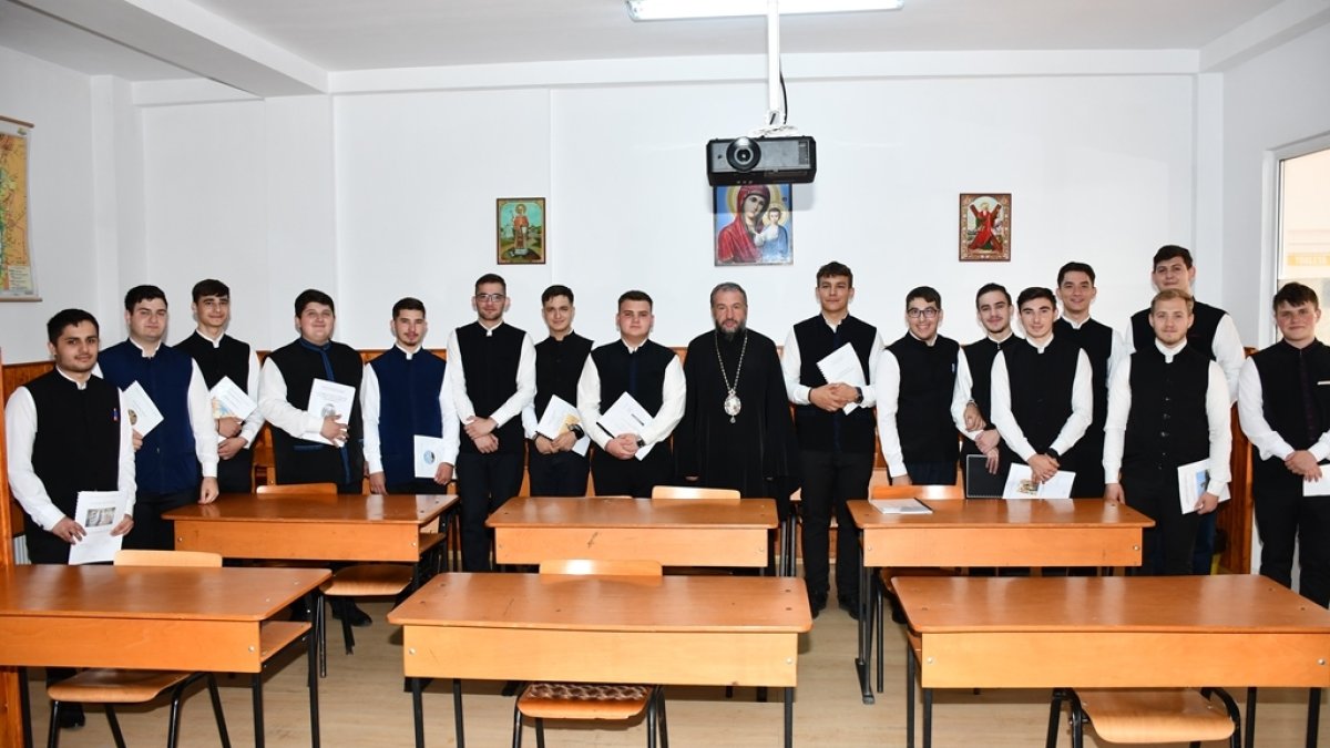Examen de atestat la Seminarul Teologic Ortodox din Caransebeș