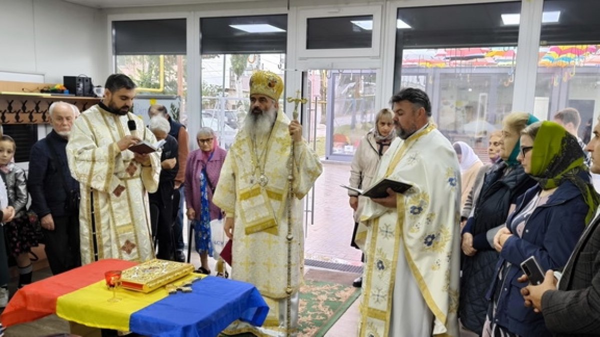 Slujbă arhierească în spațiul viitorului ansamblu episcopal din Bălți