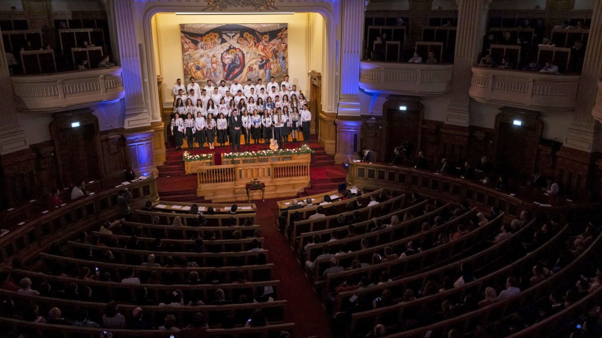 Concert caritabil organizat de studenții teologi la Palatul Patriarhiei