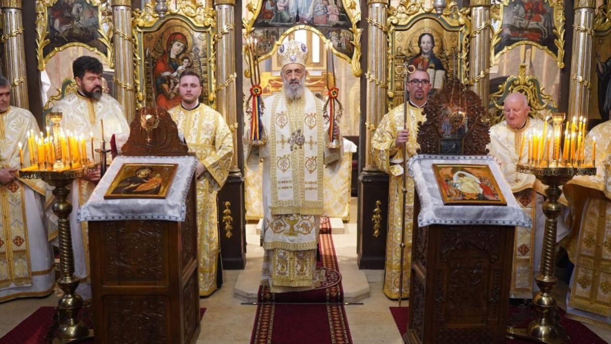 Slujire arhierească la Biserica „Buna Vestire” din Alba Iulia