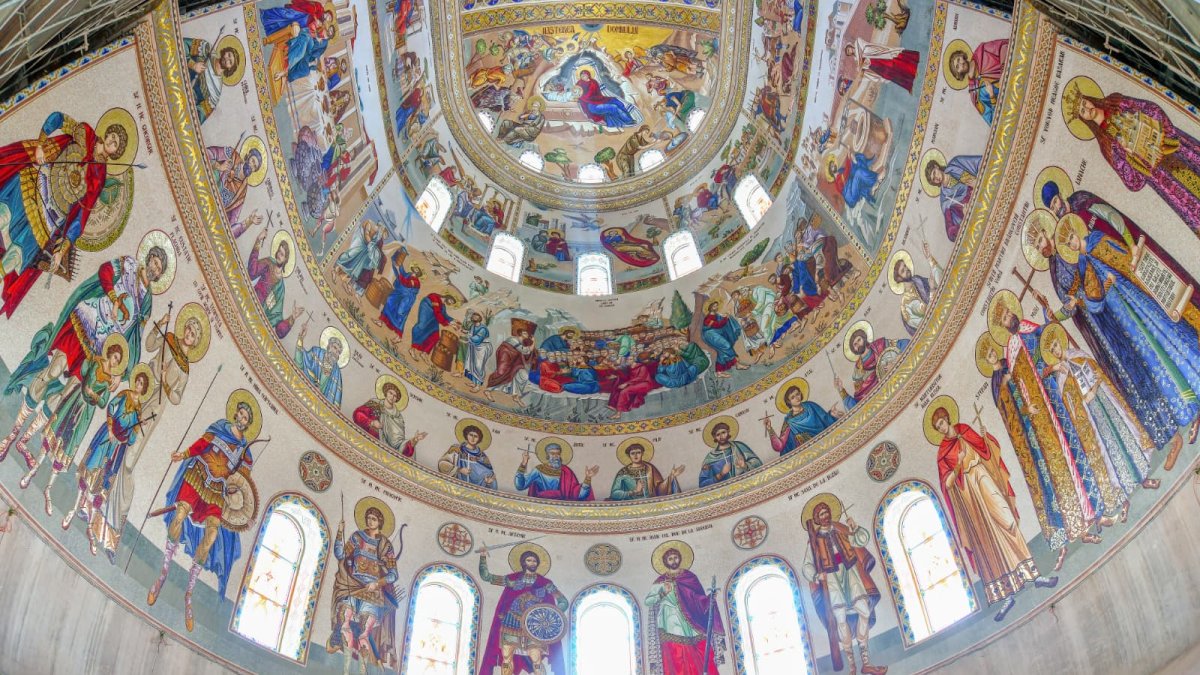 Postul Crăciunului începe vineri