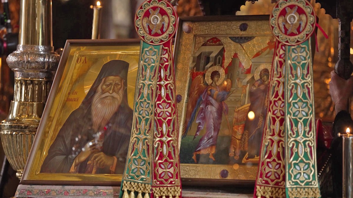 Tomos Patriarhal și Sinodal privind așezarea în ceata Sfinților a celor patru Cuvioși români care s-au nevoit în Sfântul Munte Athos 