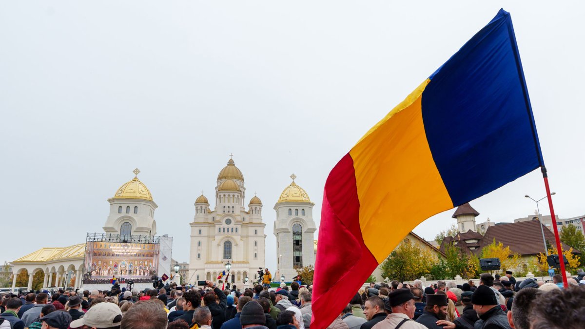 Programul liturgic al sfintelor slujbe care vor fi săvârșite la Catedrala Națională în zilele de 30 noiembrie și 1 decembrie 2025