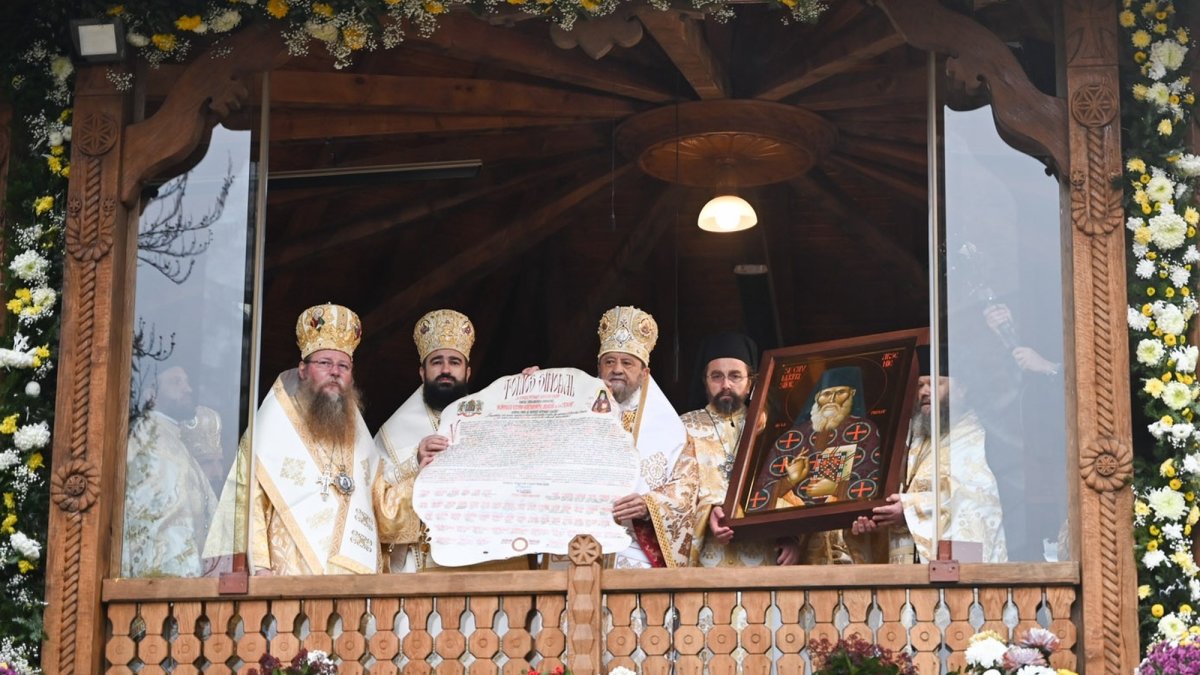 Proclamarea canonizării Sfântului Mărturisitor Arsenie la Mănăstirea Prislop