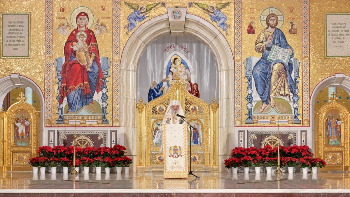 Sărbătoarea Sfântului Apostol Andrei, cel întâi chemat, Ocrotitorul României şi al Catedralei Naţionale, este confirmarea credinţei apostolice a poporului român