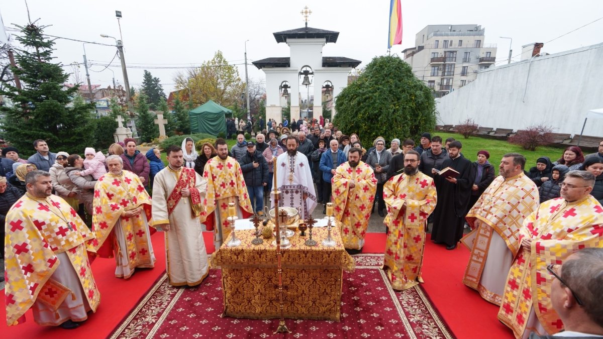 Înnoire și binecuvântare la Parohia „Sfântul Andrei”-Chitila
