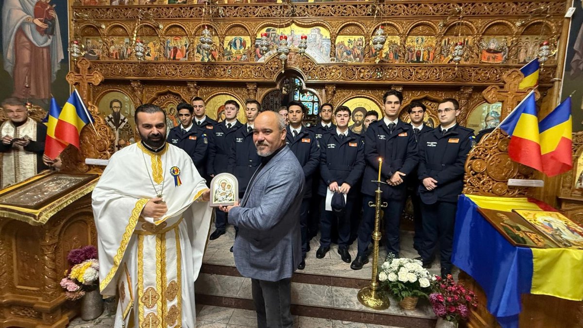 Sărbătoare națională bisericească marcată într‑o parohie bucureșteană