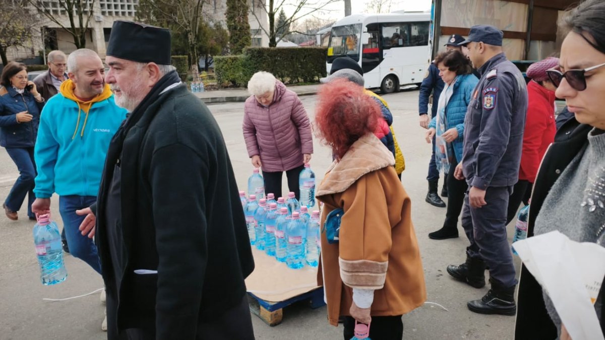 Patriarhia Română în sprijinul celor afectați de lipsa apei potabile din Prahova