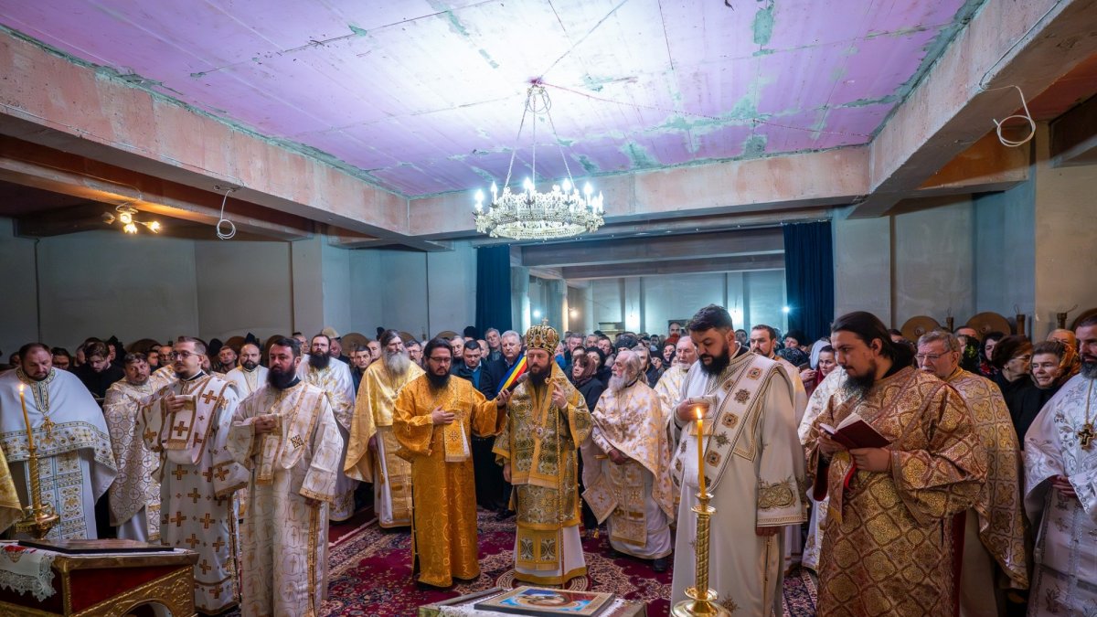 Mănăstirea din Vadu Negrilesei și‑a sărbătorit primul hram