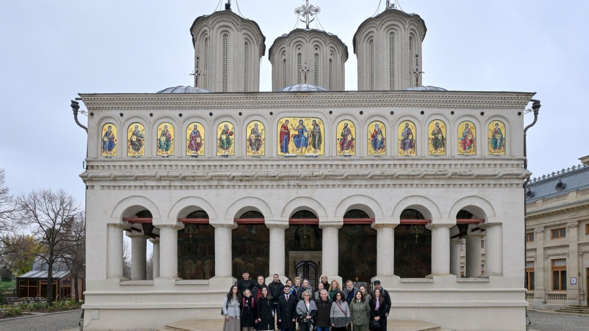 Masteranzi de la Facultatea de Teologie în vizită la Palatul Patriarhiei