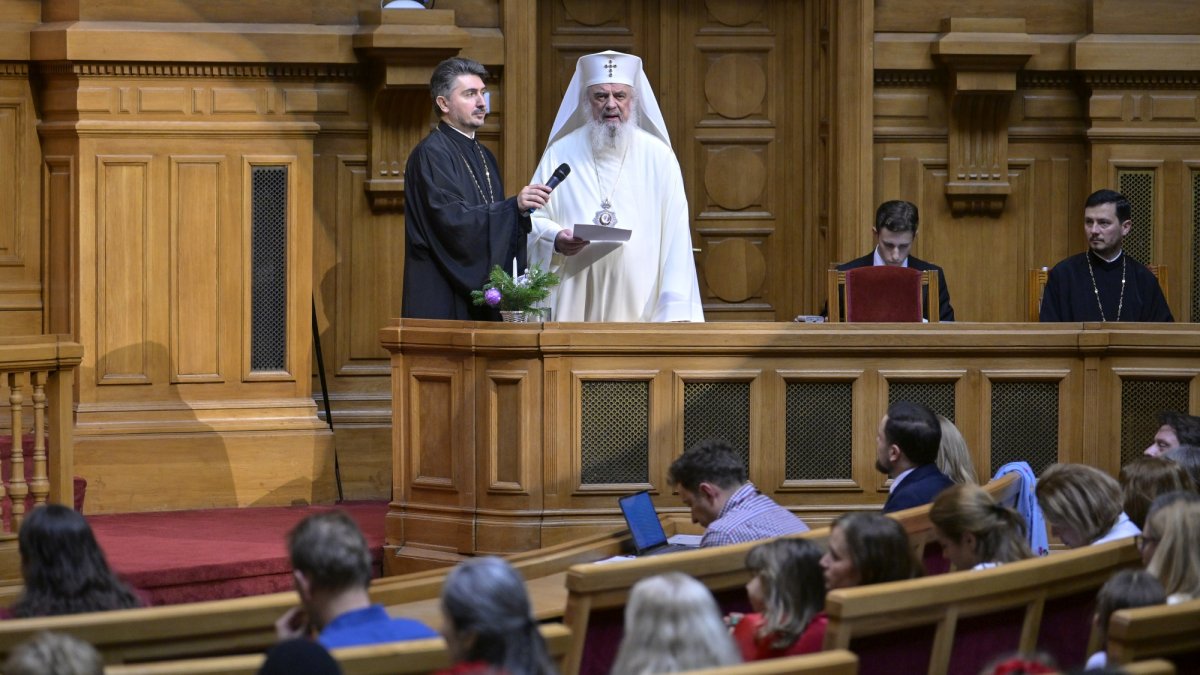 Sfântul Nicolae - icoană a iubirii milostive și model pentru copii, tineri și adulți